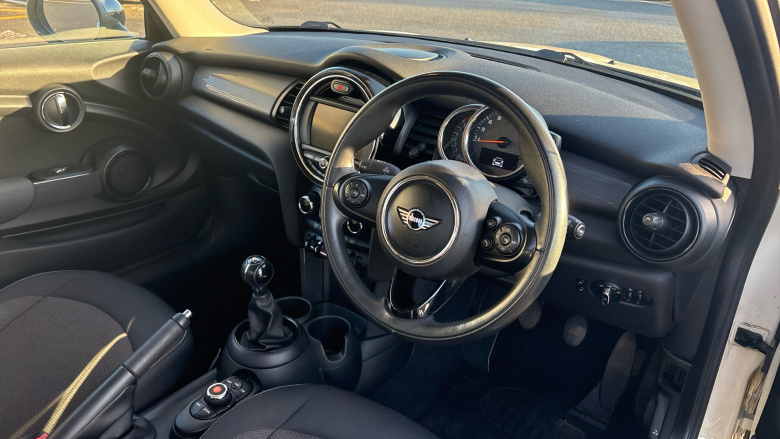 MINI Hatchback 1.5 Cooper II 3dr Petrol Hatchback